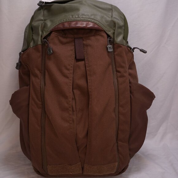Vertx Gamut 2.0 Backpack, Canopy Green/Grizzly Shade - Picture 4 of 13